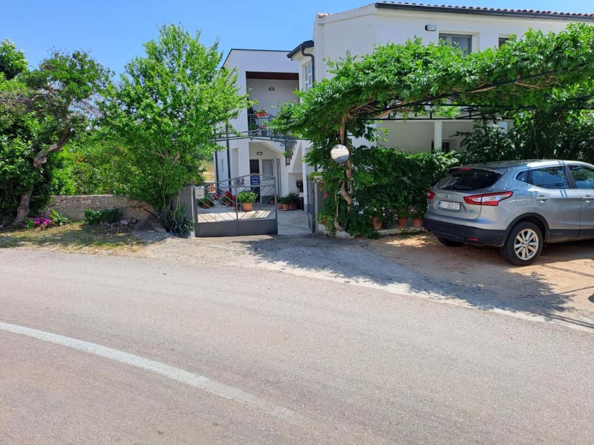 Sunshine Apartment Sovlje Tribunj  Exterior photo